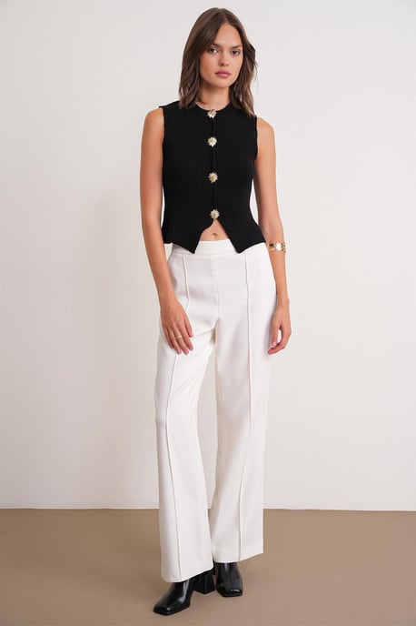 Texturerad Stickad Cropp Topp med Knappar - Image 2