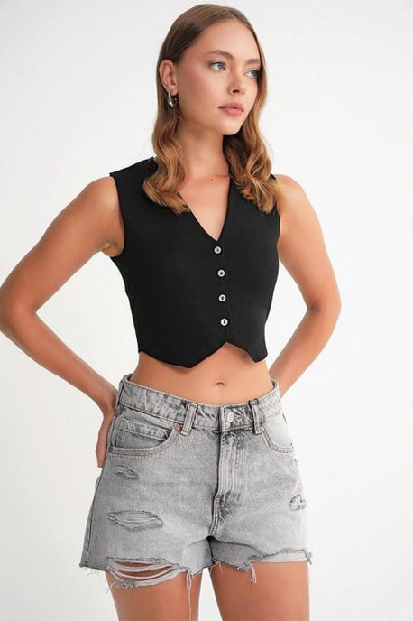 V-Neck Buttoned Crop Vest - Image 3
