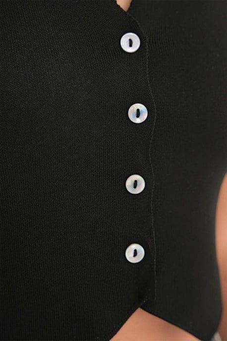 V-Neck Buttoned Crop Vest - Image 6