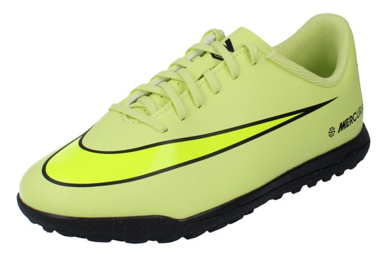Junior Vapor 16 Club Tf Football Shoes - Image 1