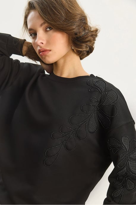 Broderad Crewneck Tröja med Lång Ärmar - Image 1