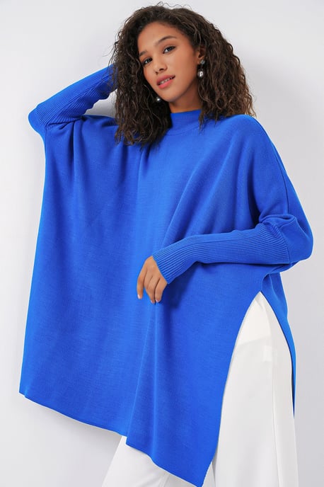Slit Detailed Half Turtleneck Loose Sweater - Image 1