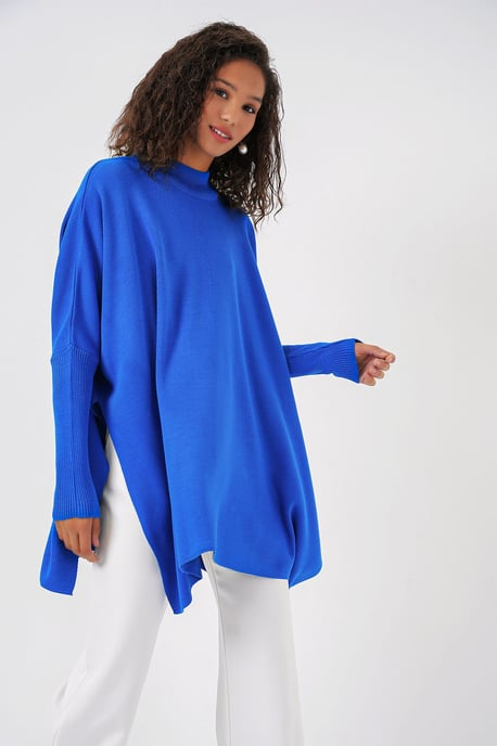 Slit Detailed Half Turtleneck Loose Sweater - Image 3