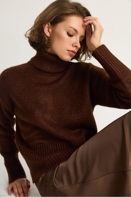 Oversized Stickad Turtleneck Tröja - Image 3