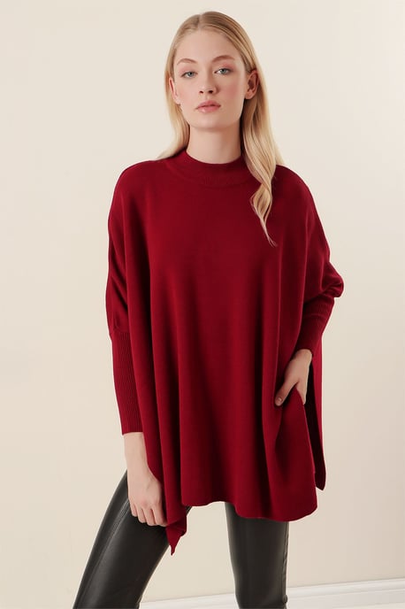 Slit Detailed Half Turtleneck Loose Sweater - Image 3