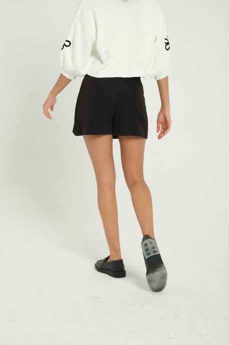 Mellanhöga shorts - Image 5