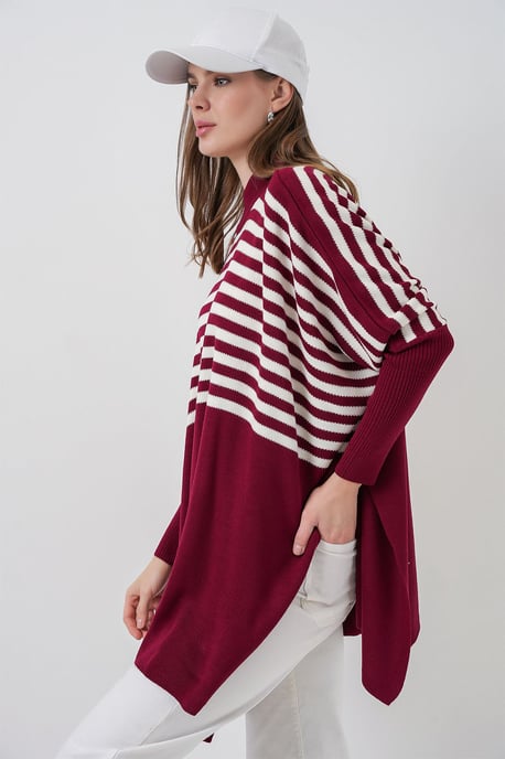 Slit Detailed Half Turtleneck Loose Sweater - Image 3
