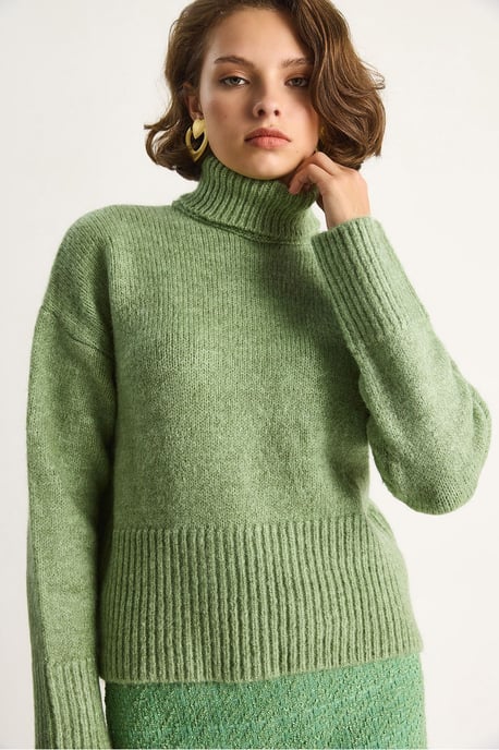 Oversized Stickad Turtleneck Tröja - Image 5