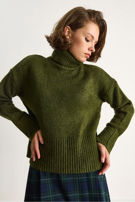 Oversized Stickad Turtleneck Tröja - Image 4