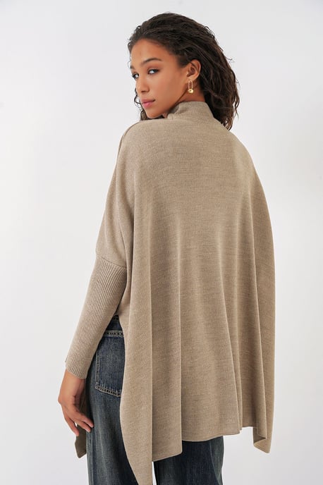 Slit Detailed Half Turtleneck Loose Sweater - Image 4