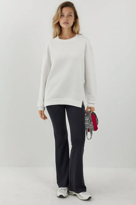 Textured Crew Neck Sweatshirt with Zipper Detail - Image 5
