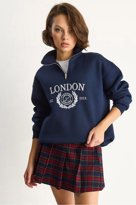 Ritskraag Bedrukt Relaxed Fit Sweatshirt - Image 1