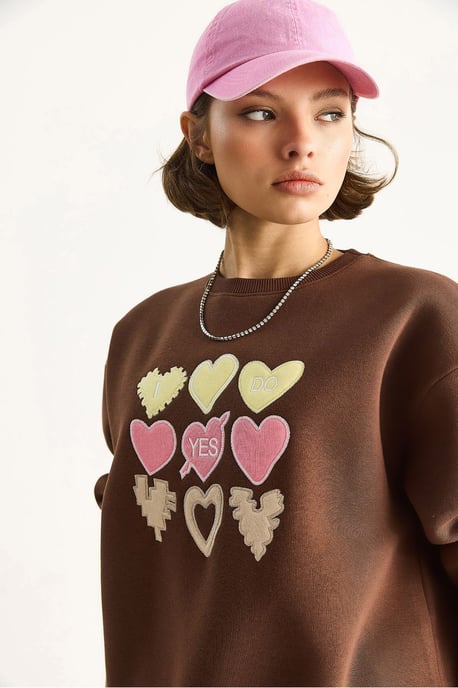 Hart Applicatie Relaxed Fit Rundhals Sweatshirt - Image 2