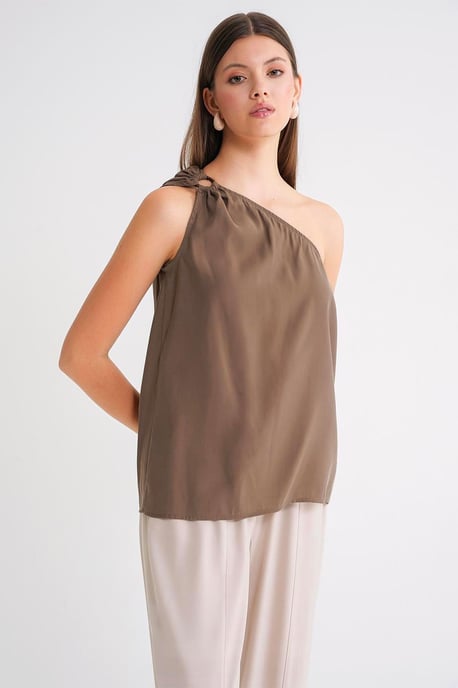 Asymmetrisk krageaccessoar med detaljerad topp - Image 3