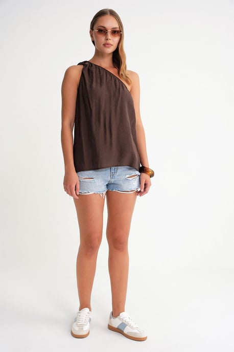 Asymmetrical Collar Accessory Detailed Top - Image 2