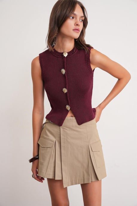 Textured Knit Crop Top with Button Details - Image 1