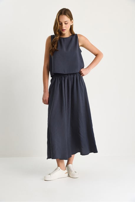 Mouwloze Scoop Neck Tanktop en Midi Rok Co-Ord Set - Image 4