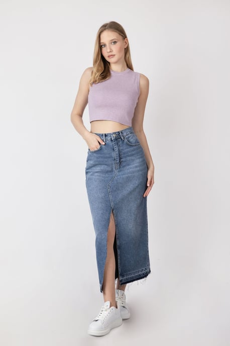 Stickad Crew Neck Crop Top - Image 4