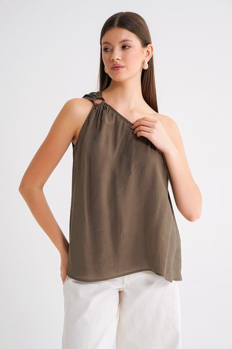 Asymmetrisk krageaccessoar med detaljerad topp - Image 6