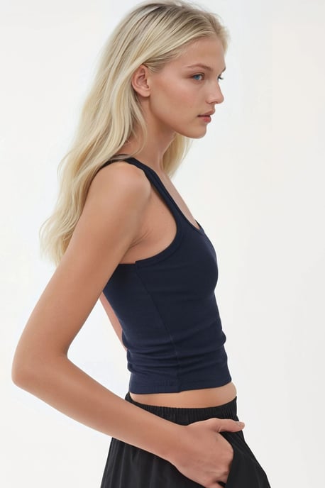 Tajtat U-halsad stickad tanktopp - Image 2