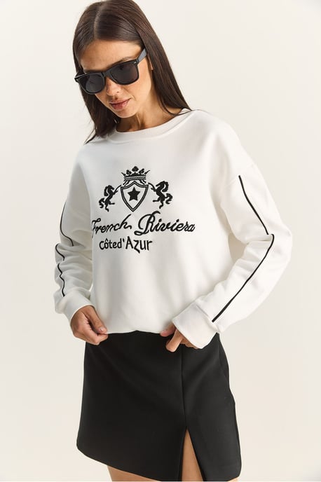 Ronde Hals Geborduurde Sweater - Image 5