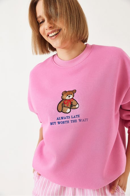 Broderad tryckt sweatshirt med rund hals - Image 4