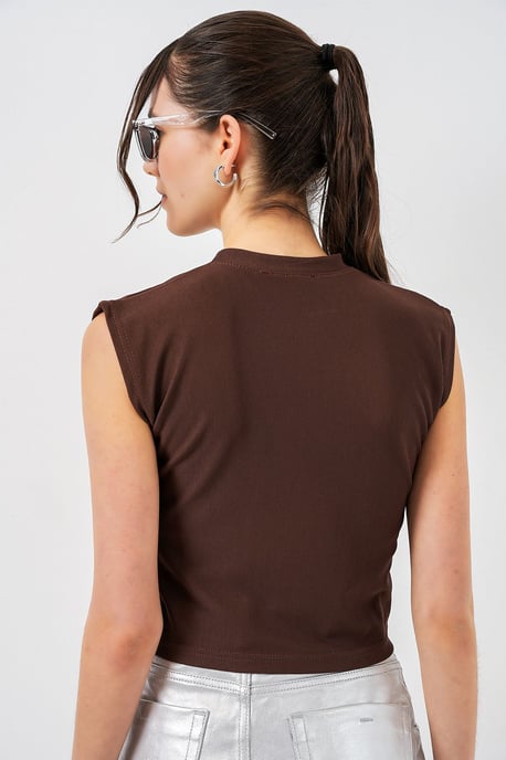 Rundhalsad Slim Fit Dekorerad Blus - Image 5