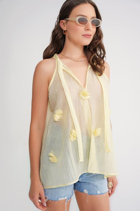 V-Neck Tie Closure Ruffle Blouse - Image 3