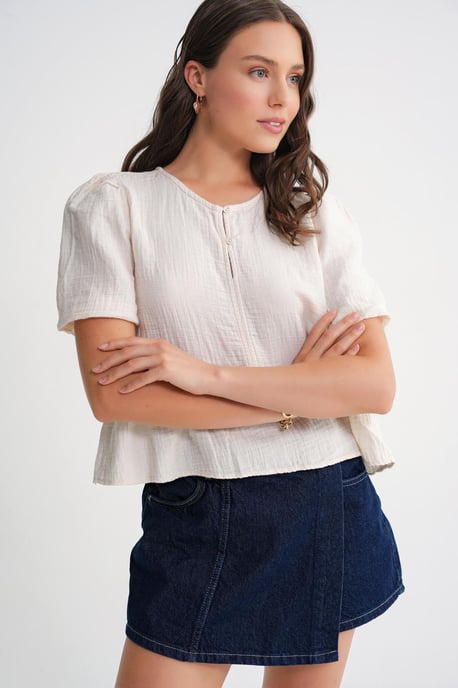 Gestructureerde Muslin Crew Neck Blouse met Knopsluiting - Image 5