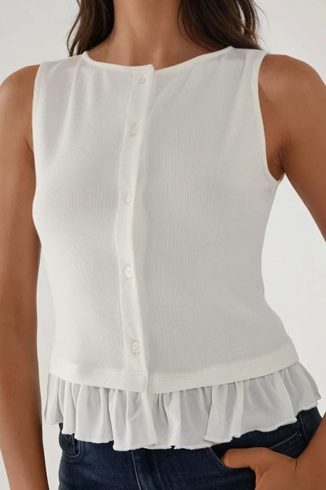 Texturerad Blus med Rynkedetalj och Rundad Halsringning - Image 4