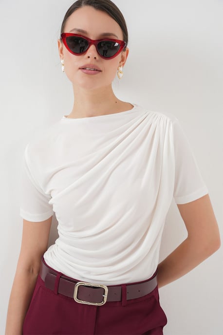 Aansluitende Blouse met Rimpeldetails en Ronde Hals - Image 3