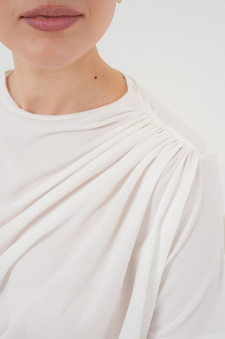 Aansluitende Blouse met Rimpeldetails en Ronde Hals - Image 5