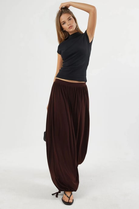 Figurpassad Blus med Mock-Neck och Kappärmar - Image 4