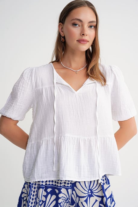 Getextureerde Musselin Crew Neck Blouse met Binding Detail - Image 2