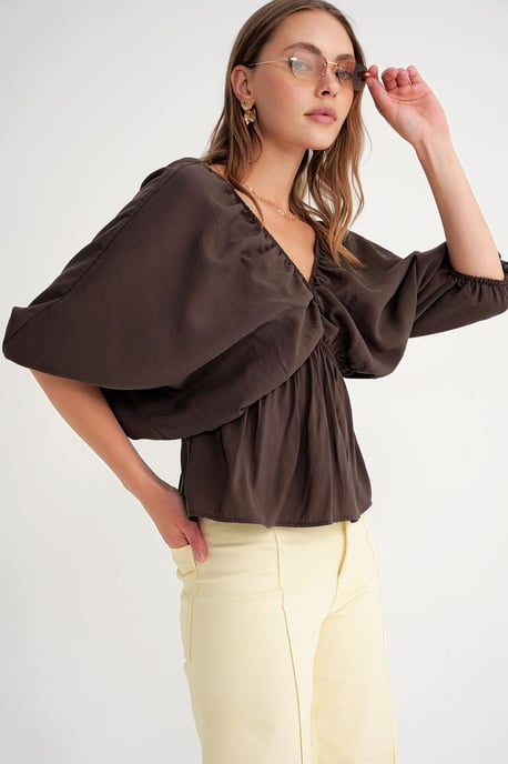 V-ringad Blus med Volangdetalj - Image 4