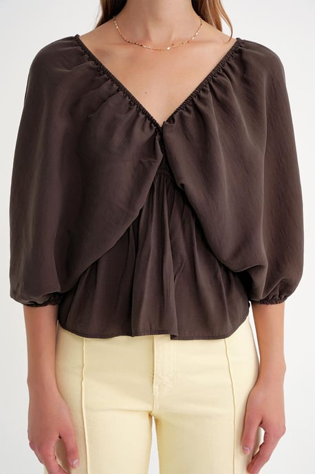 V-ringad Blus med Volangdetalj - Image 5