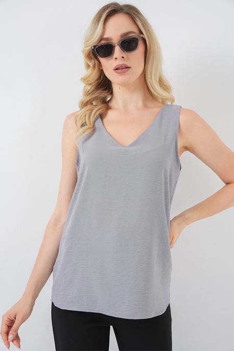 Textured V-Neck Sleeveless Blouse - Image 4