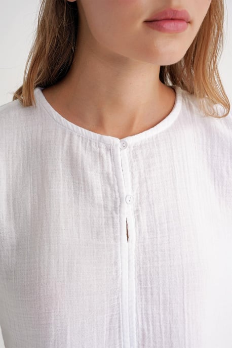 Gestructureerde Mousseline Blouse met Ronde Hals en Knopenclosure - Image 5