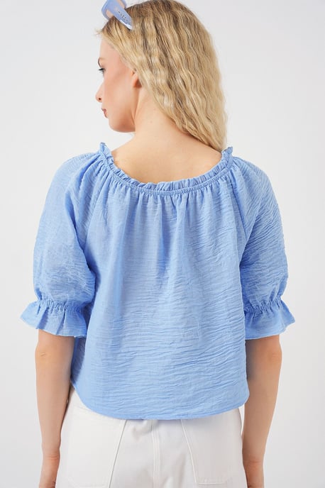 Gestructureerde Bootneck Crop Blouse met Pompom Detail - Image 6
