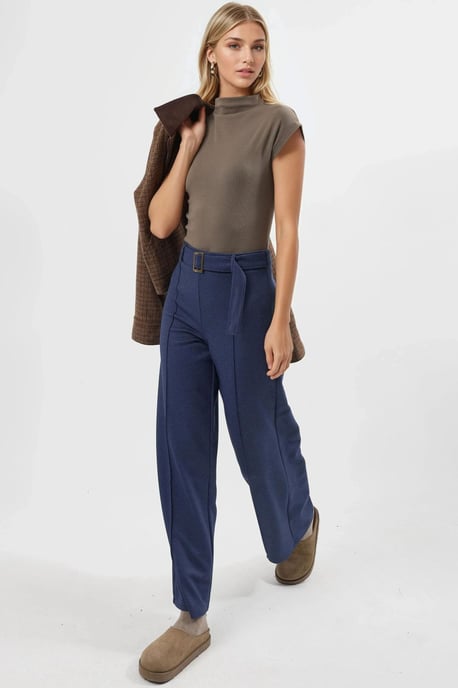 Fitted Mock Neck Cap Sleeve Knitted Blouse - Image 3