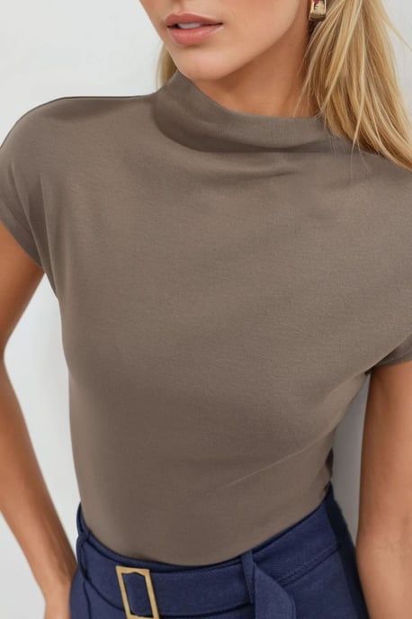 Fitted Mock Neck Cap Sleeve Knitted Blouse - Image 6