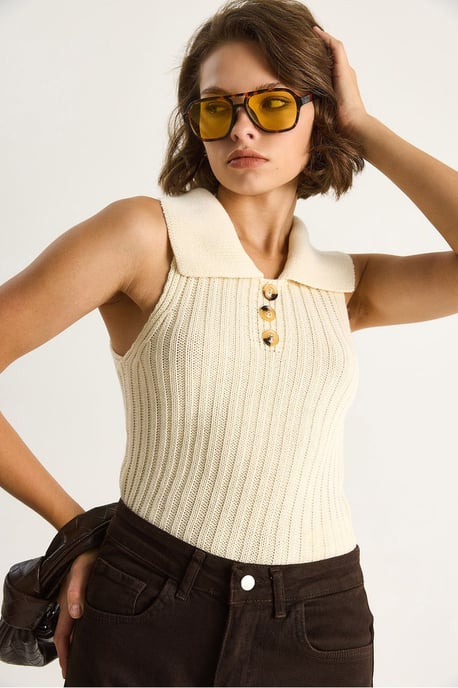 Knit Blouse with Button Closure - Image 6
