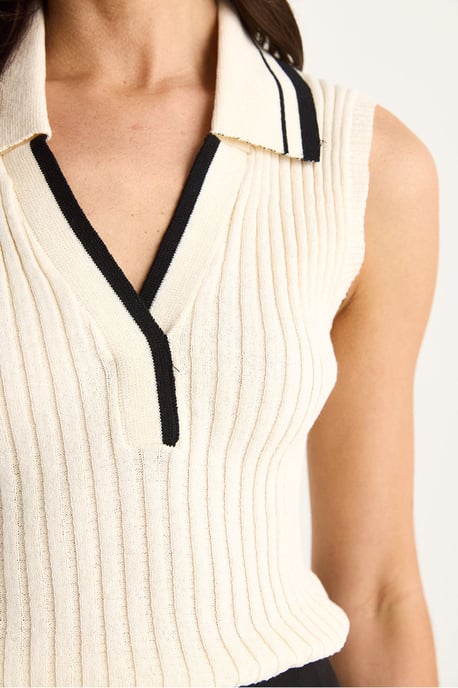 Slim Fit V-hals Blouse met Knoopjes - Image 6