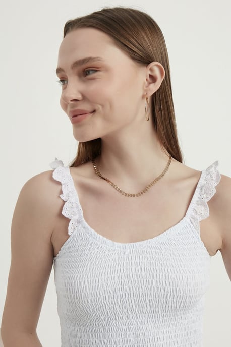 V-hals Smocked Crop Top - Image 4