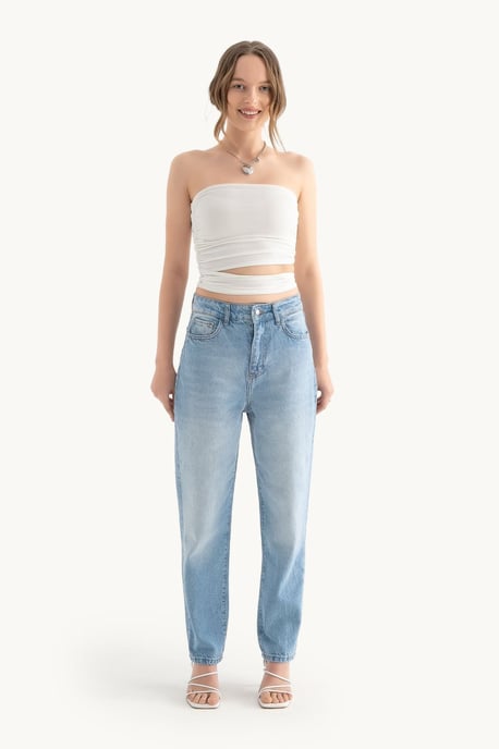Halterlös Utsvängd Bandeau Topp - Image 2