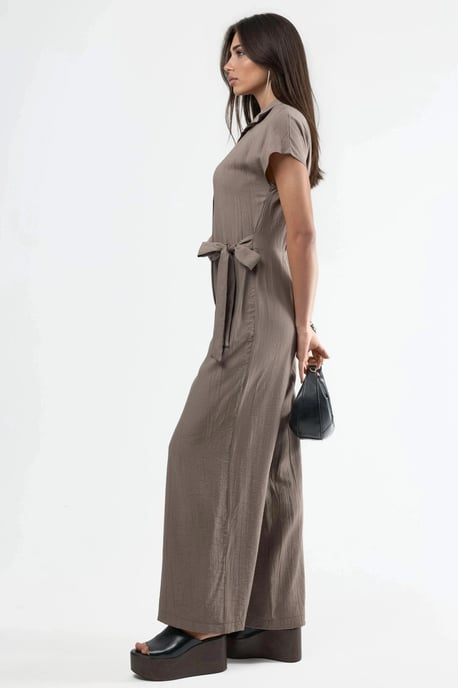 Wijd-Geschouderde Overhemdkraag Jumpsuit met Knopen - Image 2