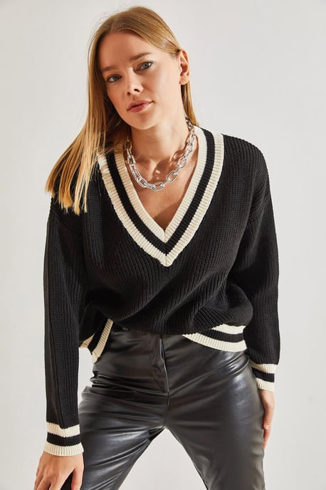 Textured Ribbed V-Neck Sweater - Image 1