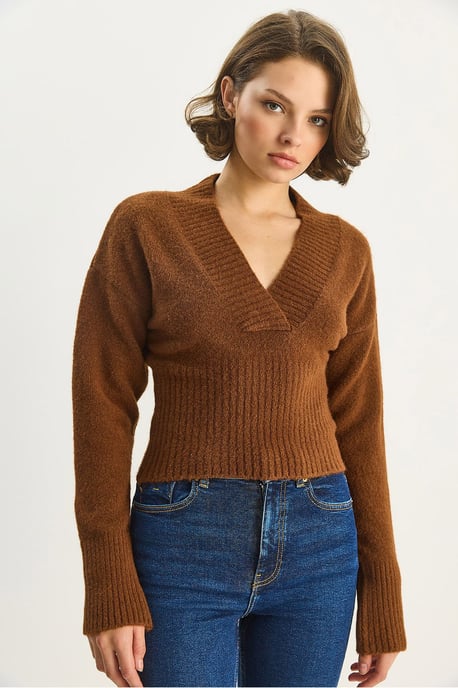 Ribbad V-ringad Slim Fit Korttröja - Image 4