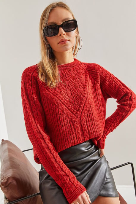 Patterned Thick Crew Neck Sweater - Image 1