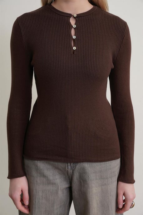 Knappar Detaljerad Crew Neck Tröja - Image 4